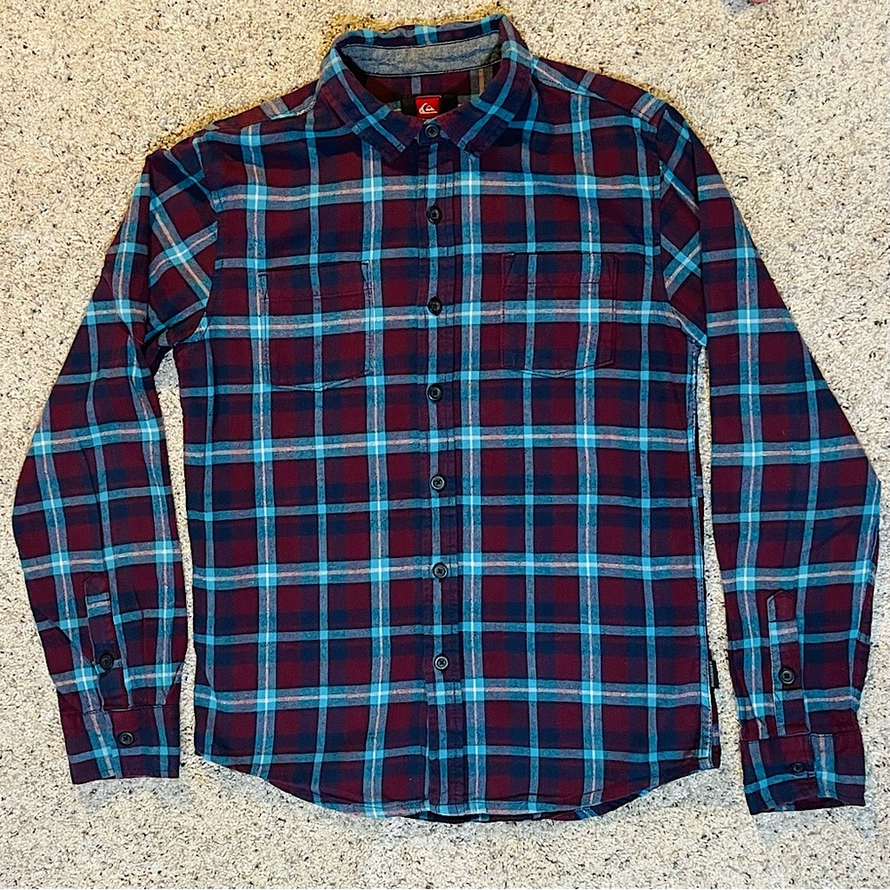 Quicksliver Mens’s Flannel Long Sleeve Button Up Size Small Red and Blue Surfing
